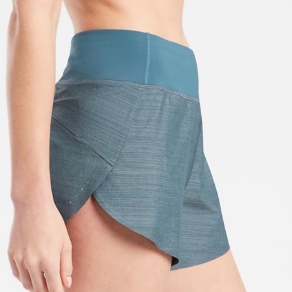 Athleta Run With It Textured 3.5” Running Gym Sho… - image 12